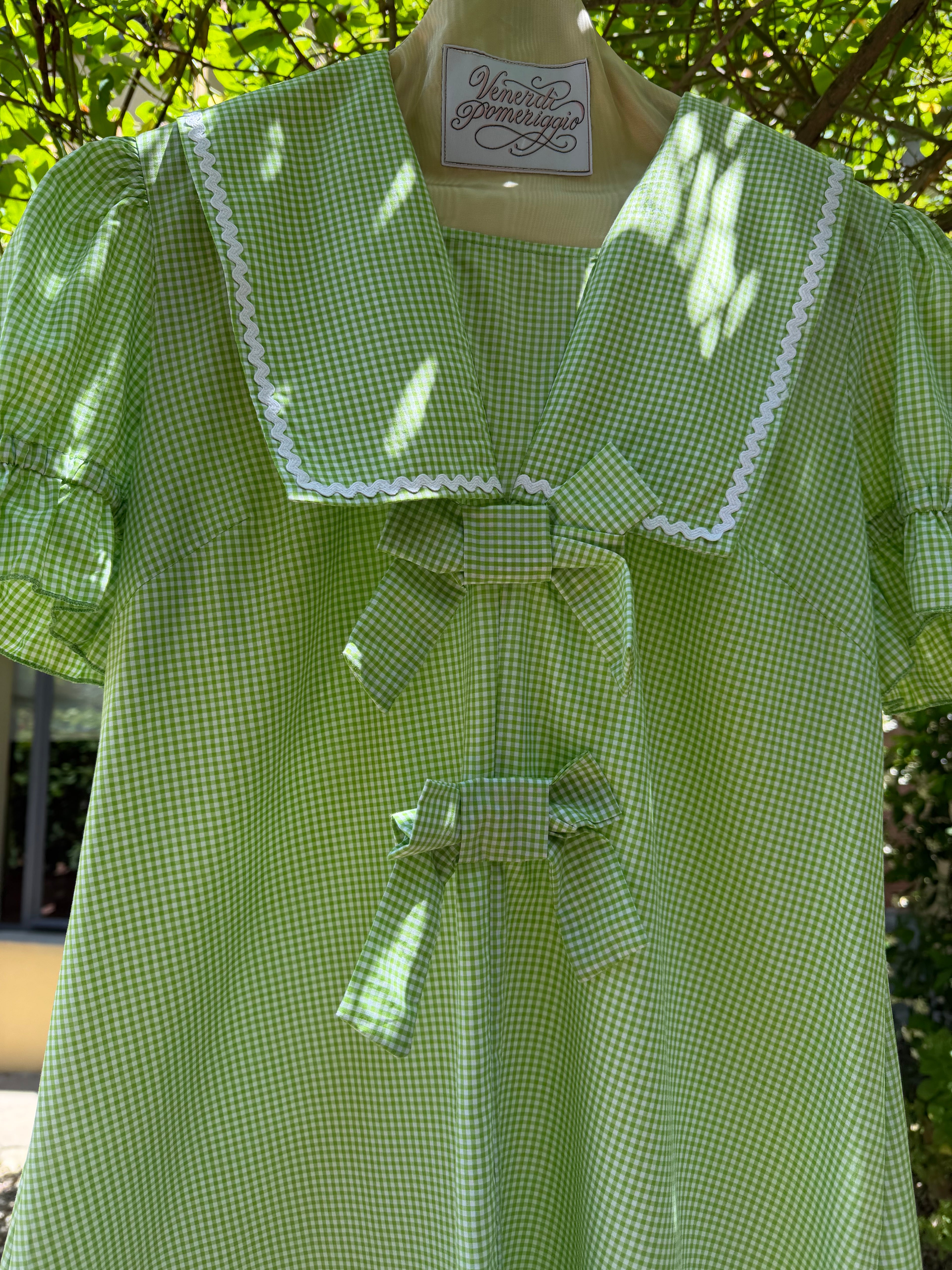Sample / Fiocchetto