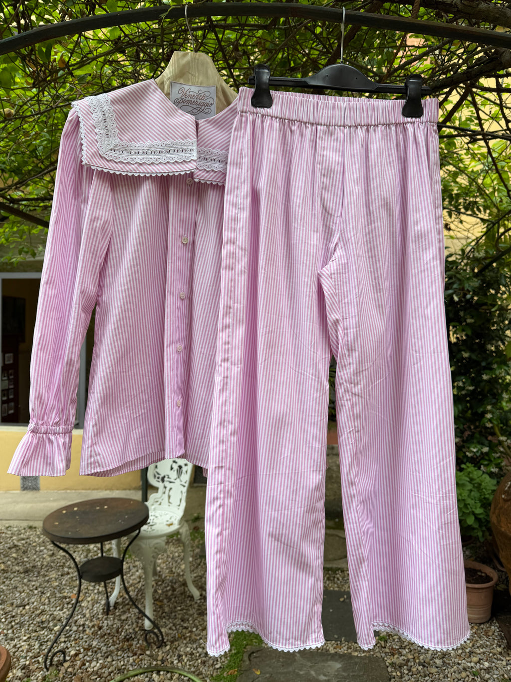 Sample / Set