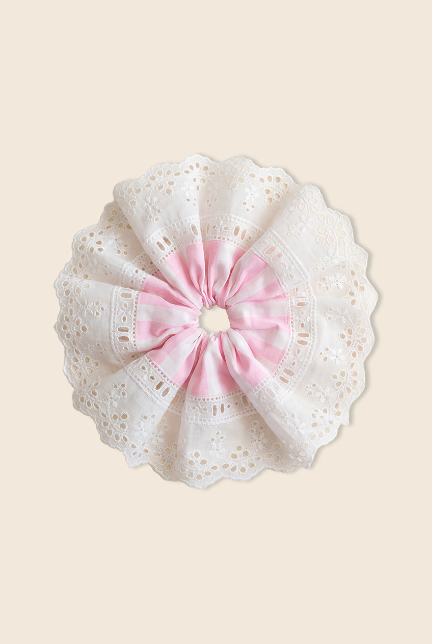 Pnk and white striped scrunchie with lace details for the hair