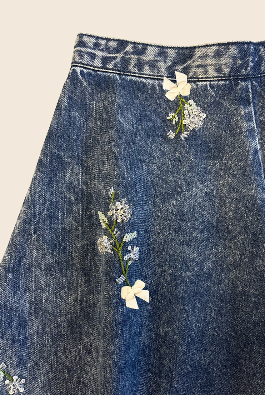 VINTAGE UPCYCLE DROP / Embroidered Denim Skirt